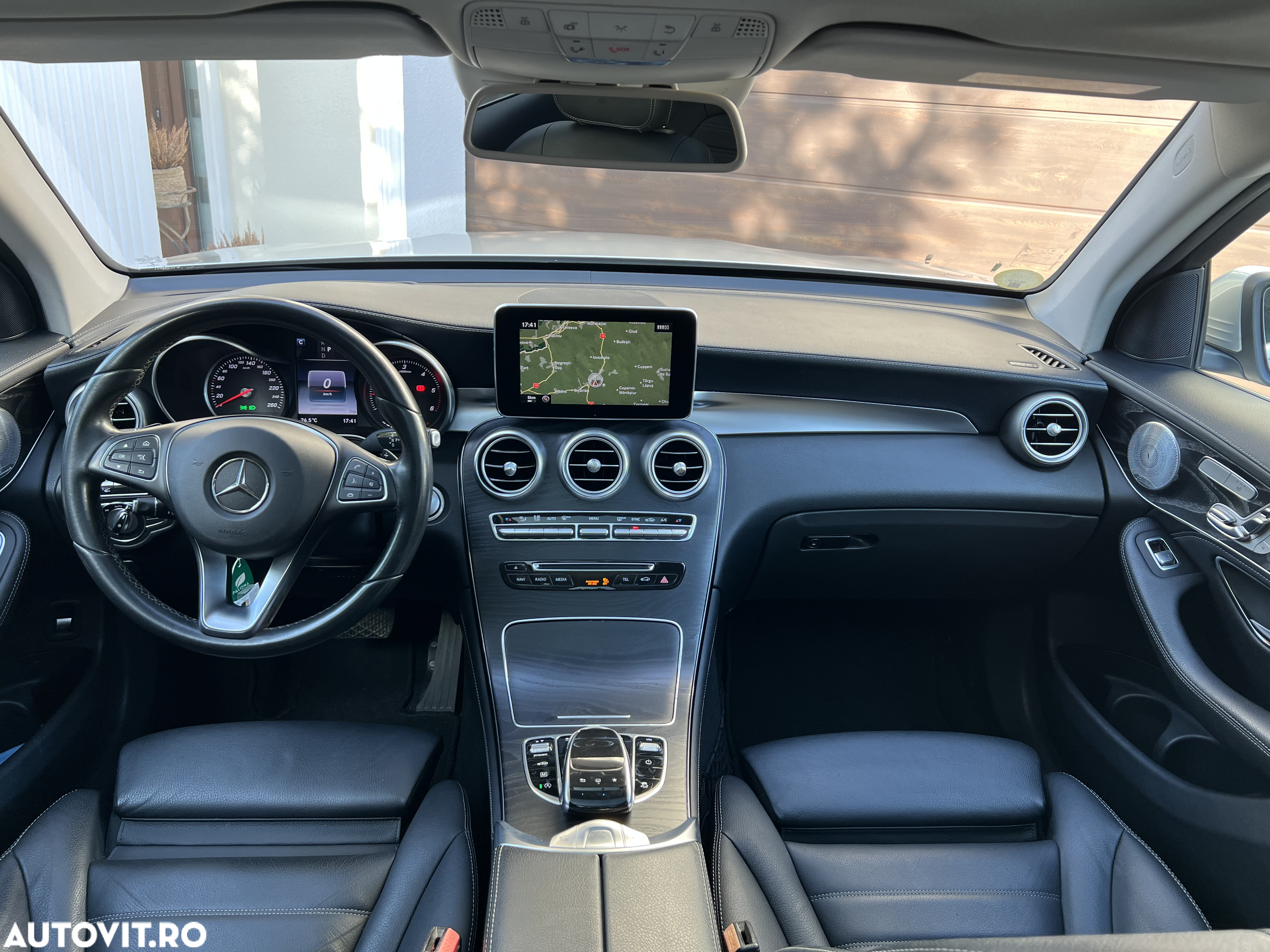 Mercedes-Benz GLC 250 d 4Matic 9G-TRONIC AMG Line - 10