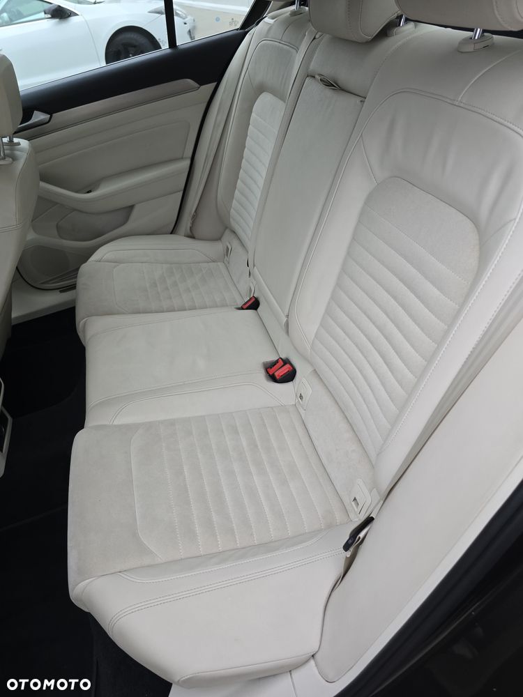 Volkswagen Passat 1.8 TSI BMT Highline DSG - 17