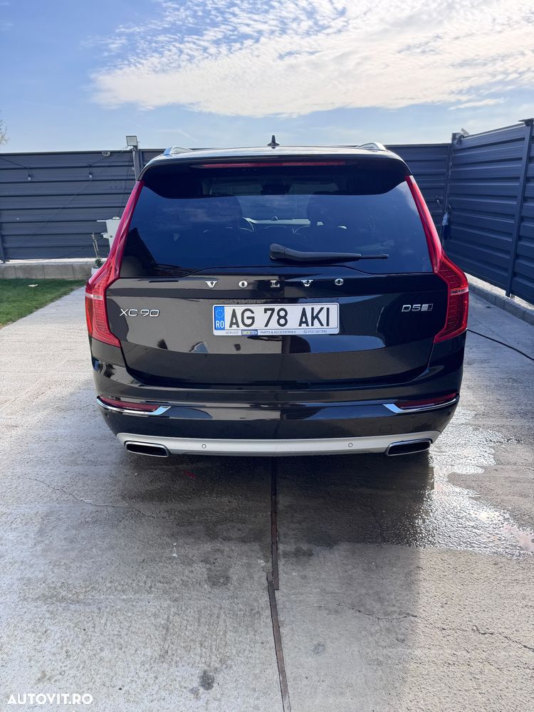 Volvo XC 90 - 3