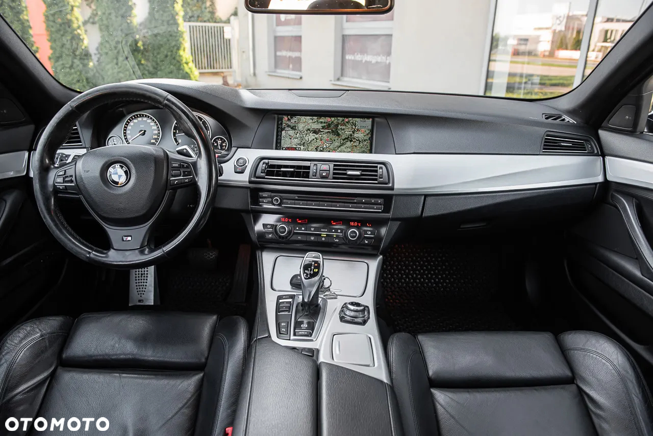 BMW Seria 5 535d xDrive - 32