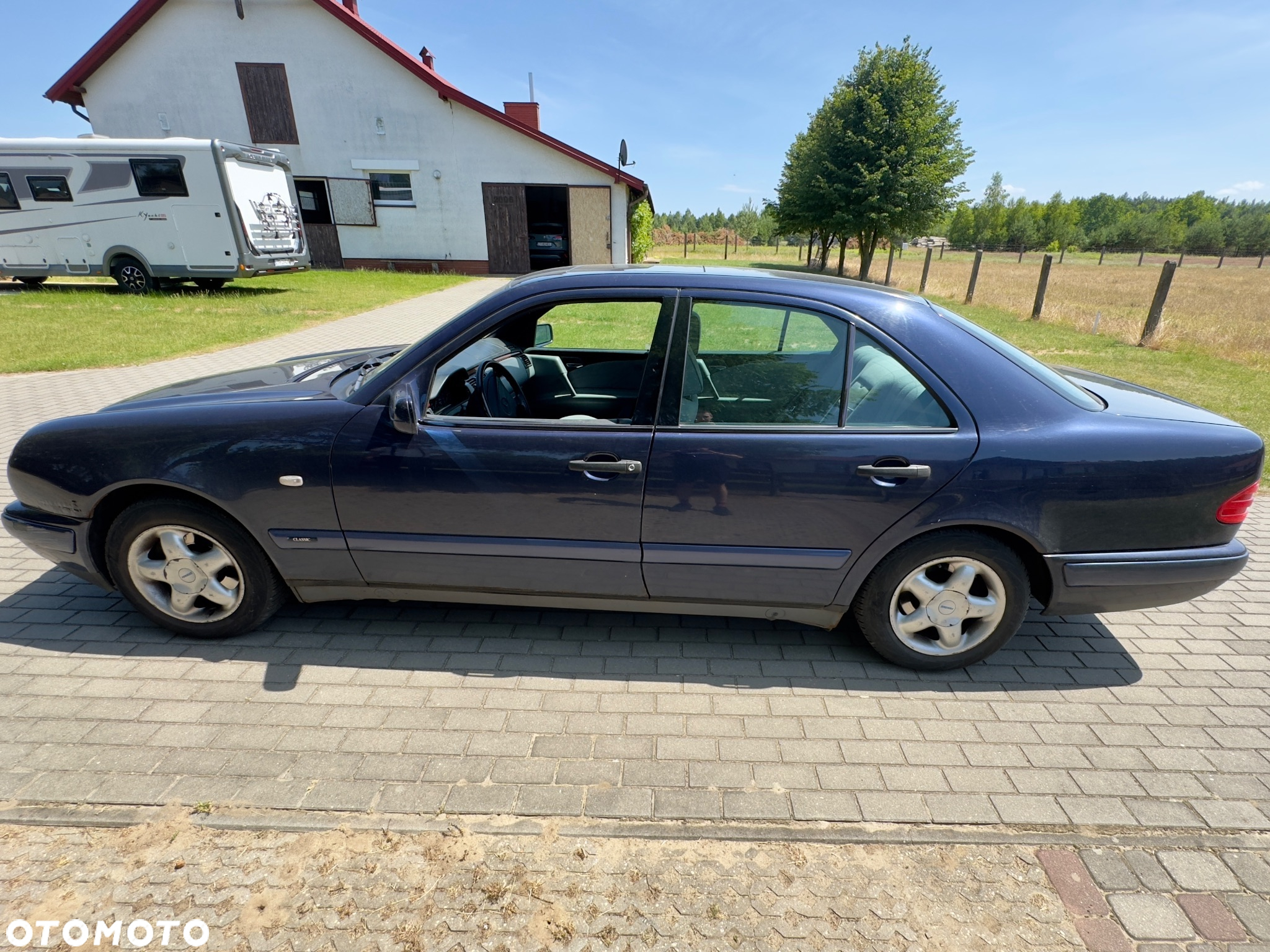 Mercedes-Benz Klasa E - 2