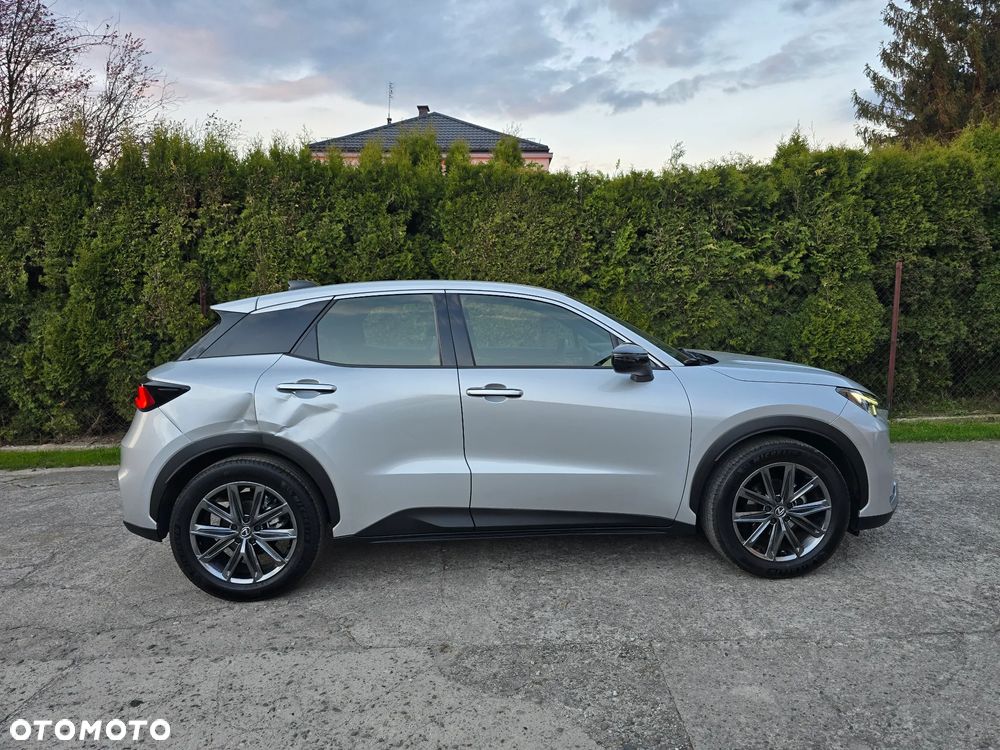 Lexus LBX FWD Original Edition - 3