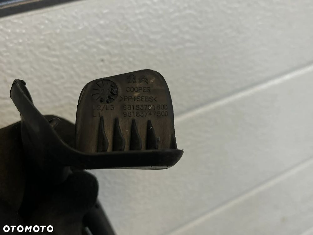 EXPERT III Jumpy III Vivaro IV Uszczelka drzwi przednich przód komplet 9818375180D 9818375580G - 3