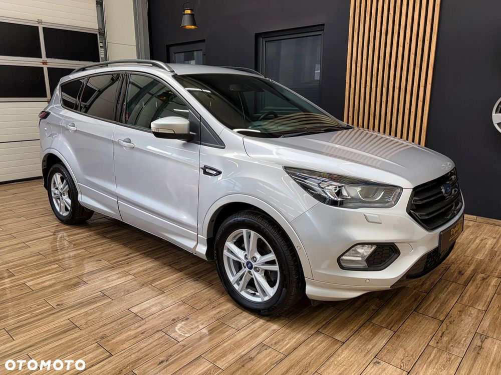 Ford Kuga 1.5 TDCi 2x4 Titanium - 5