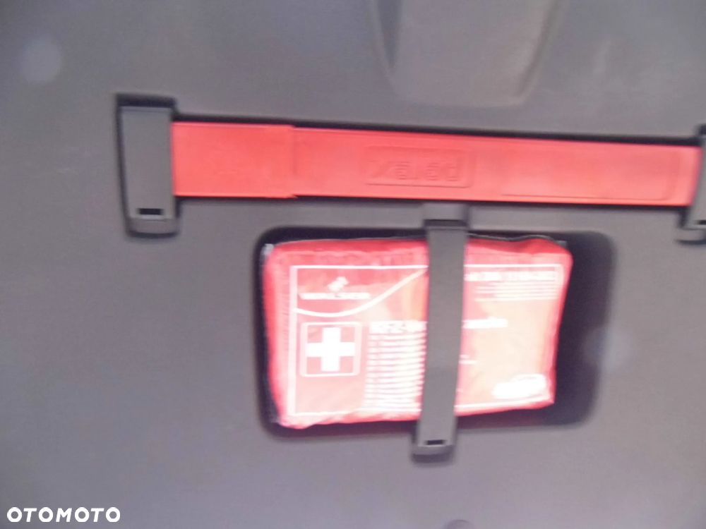 Opel Zafira 1.8 Design Edition - 28