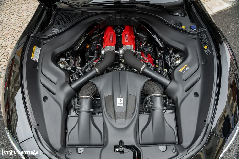 Ferrari Roma 3.9 Twin-Turbo V8 - 6