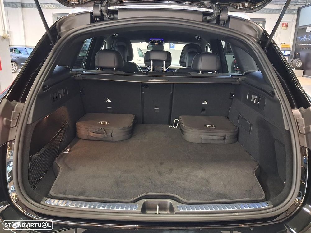Mercedes-Benz GLC 300 - 13