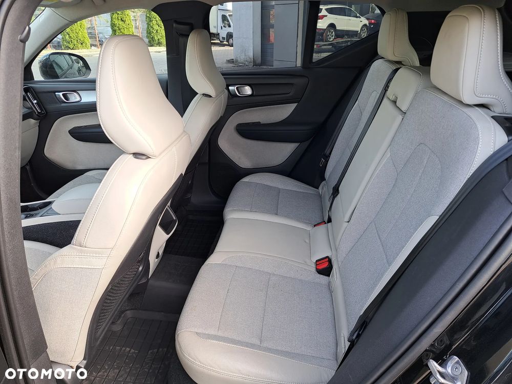 Volvo XC 40 T4 - 12