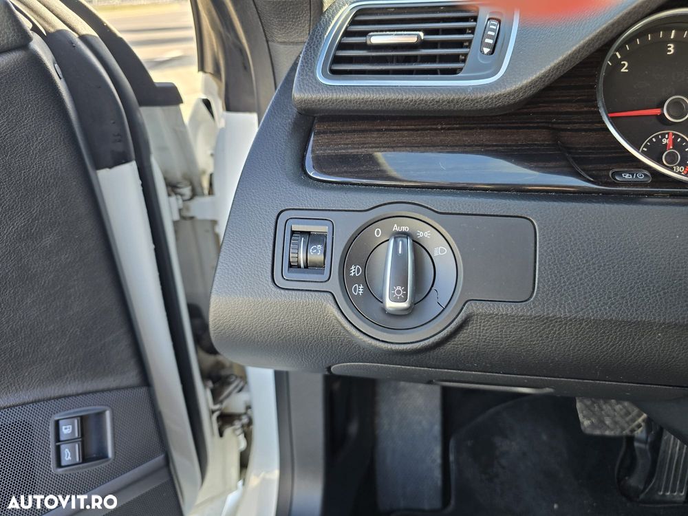 Volkswagen Passat CC - 18