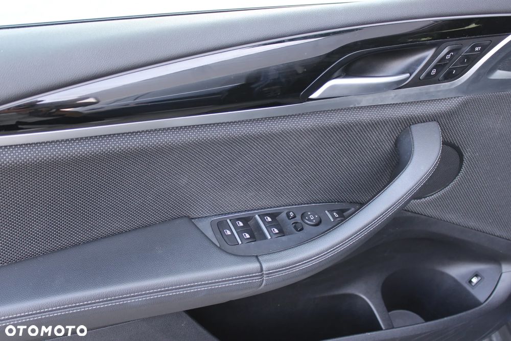 BMW X3 xDrive30e xLine - 26