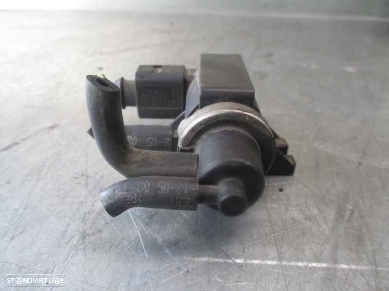 ELECTROVALVULA VÁCUO VOLKSWAGEN TRANSPORTER V FURGÃO 2005 -1J0906627C - 1