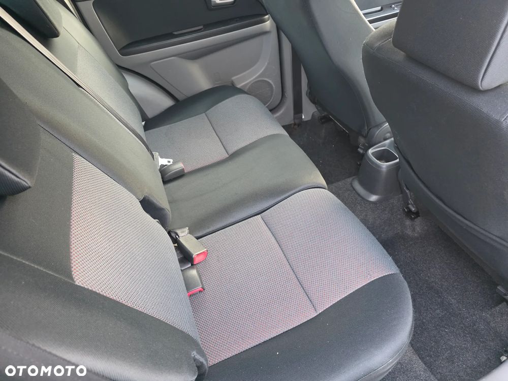 Suzuki SX4 1.6 VVT 4x4 Comfort - 8