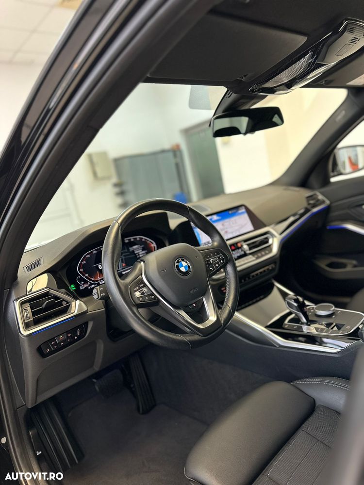 BMW Seria 3 318d Touring Aut. Luxury Line - 13