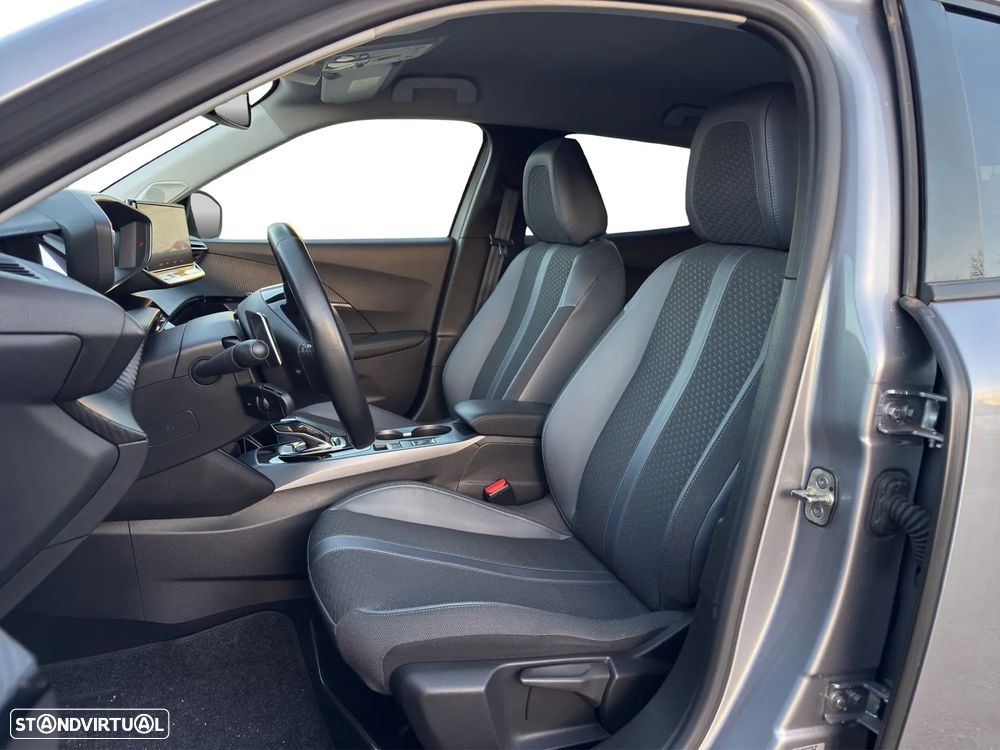 Peugeot 2008 BlueHDi 130 EAT8 Allure - 11