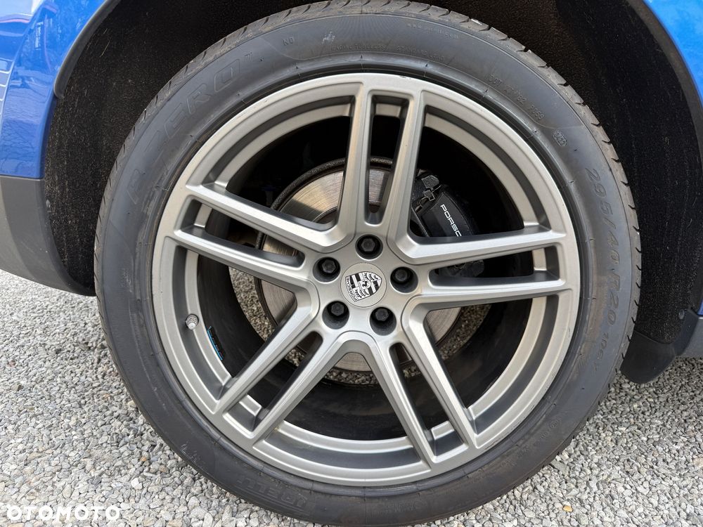 Porsche Macan - 31
