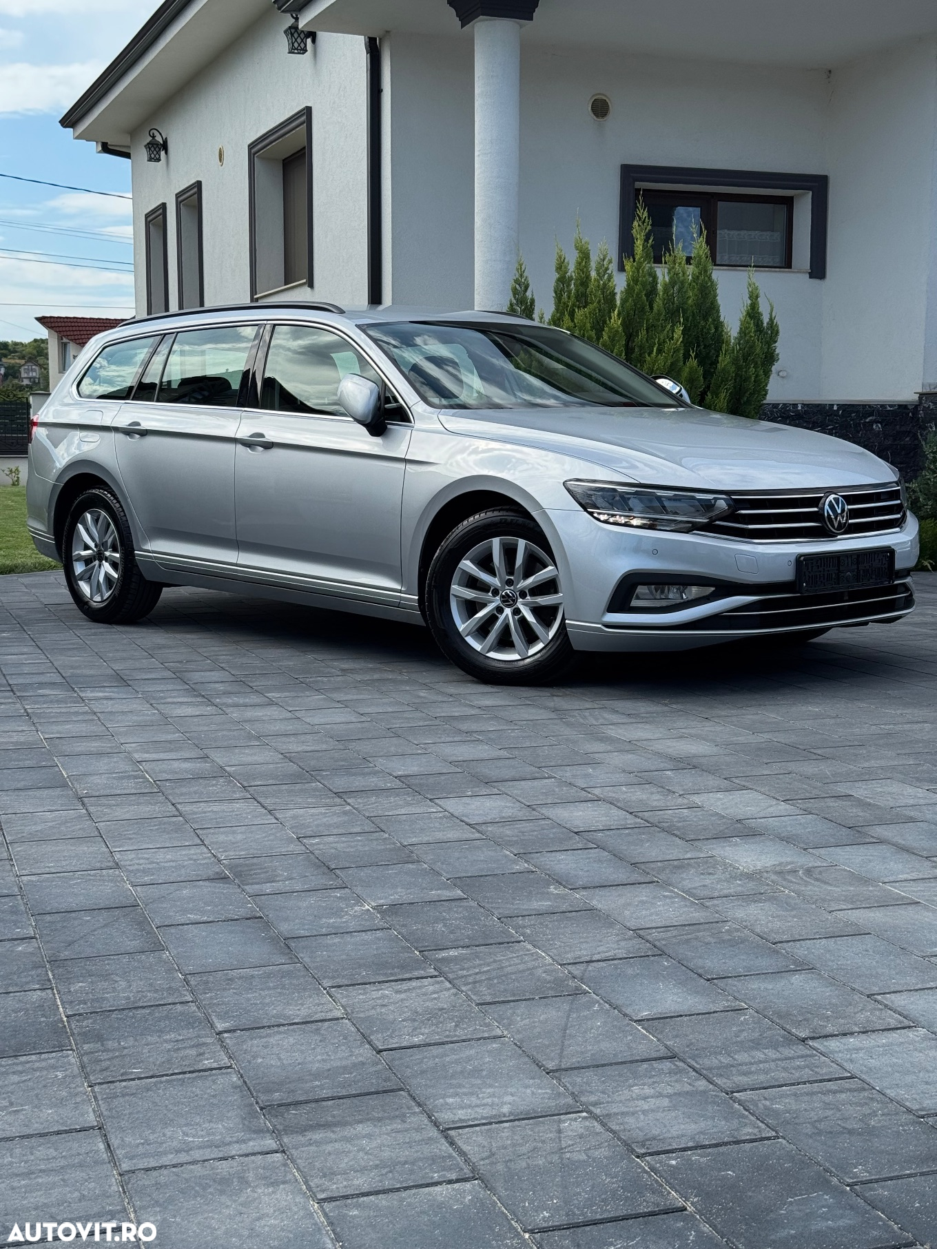 Volkswagen Passat Variant 2.0 TDI DSG Business - 2