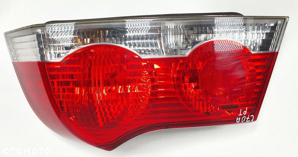 LAMPA PRAWA TYLNA TYŁ VOLVO C70 II 30787940 EUROPA - 1