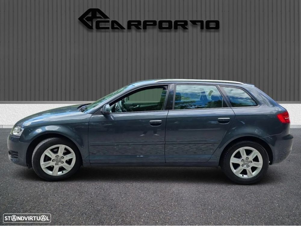 Audi A3 Sportback 2.0 TDi Attraction — fotografia 7