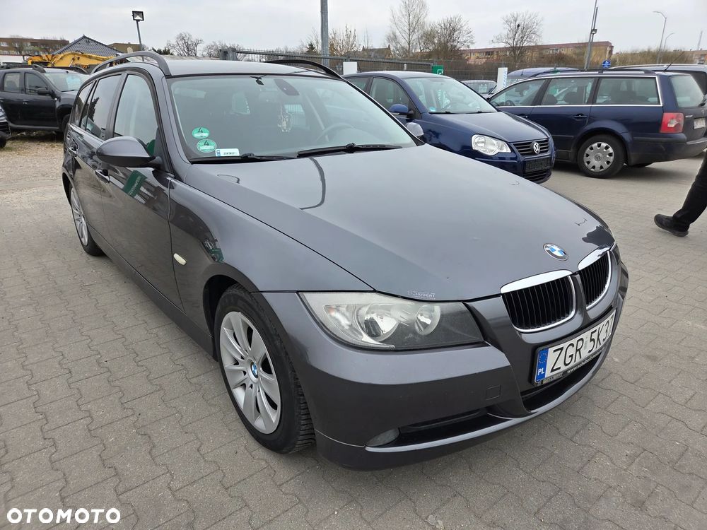BMW Seria 3 - 25