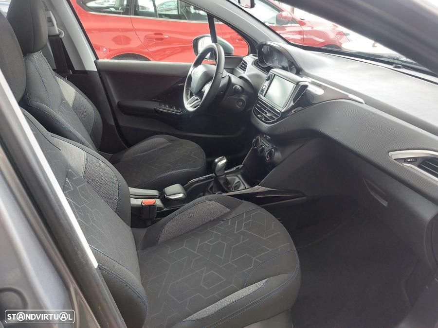 Peugeot 2008 1.5 BlueHDi Signature - 34