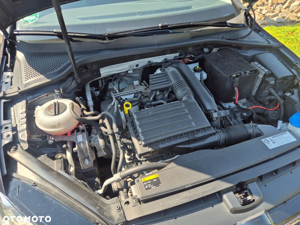 Volkswagen Golf 1.4 TSI BlueMotion Technology Cup - 23