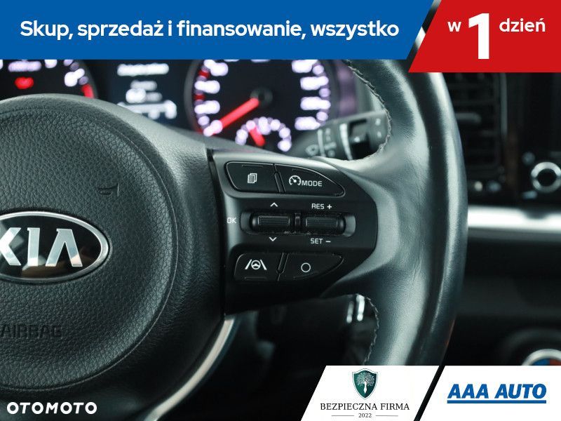 Kia Stonic - 18