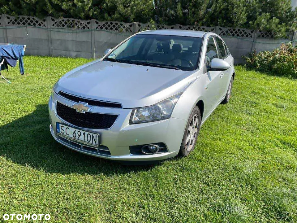 Chevrolet Cruze 2.0 LS - 4