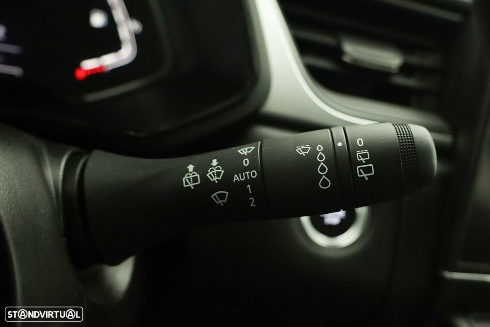 Renault Captur 1.0 TCe Techno Bi-Fuel - 17