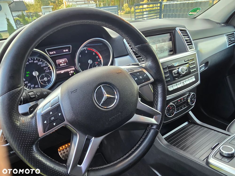 Mercedes-Benz ML - 16