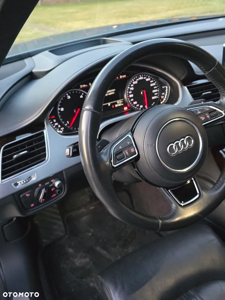 Audi A8 4.2 TDI DPF (clean diesel) quattro tiptronic Lang - 35