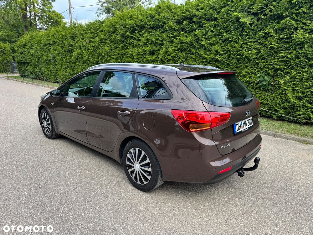 Kia Ceed 1.4 CVVT - 4