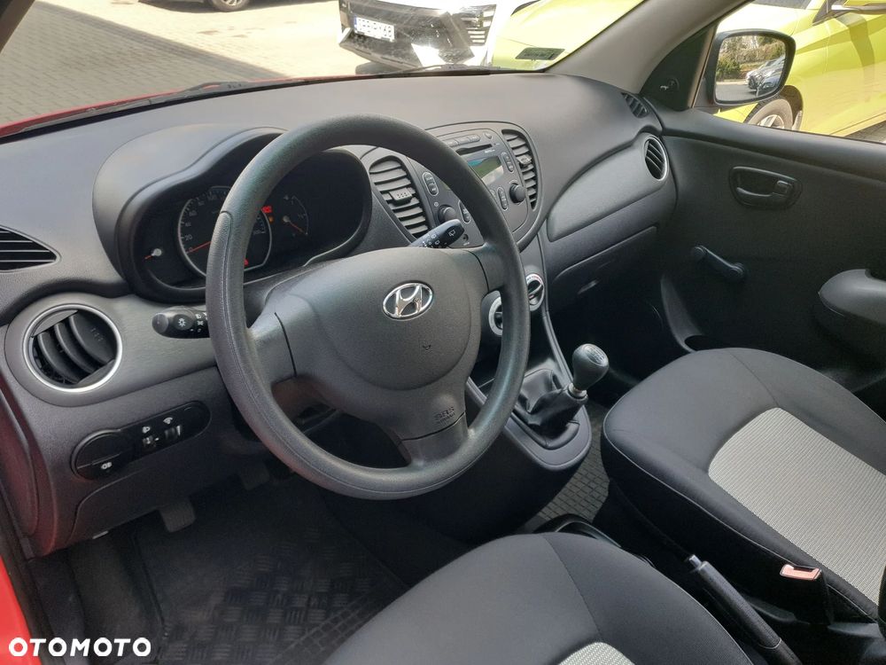 Hyundai i10 1.1 Base - 12