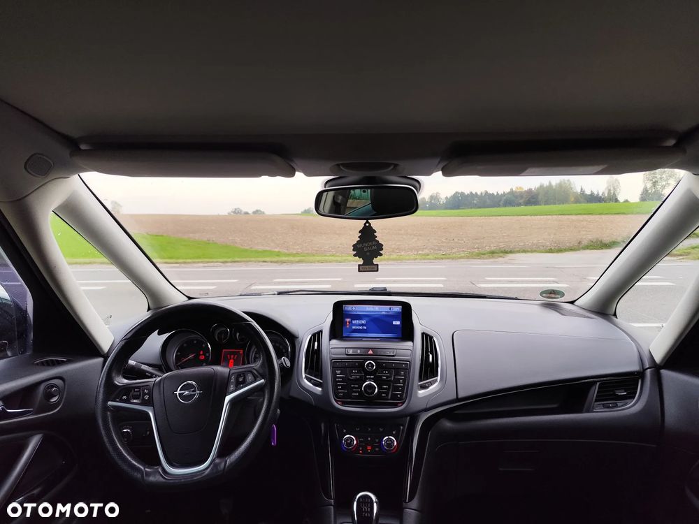 Opel Zafira - 18