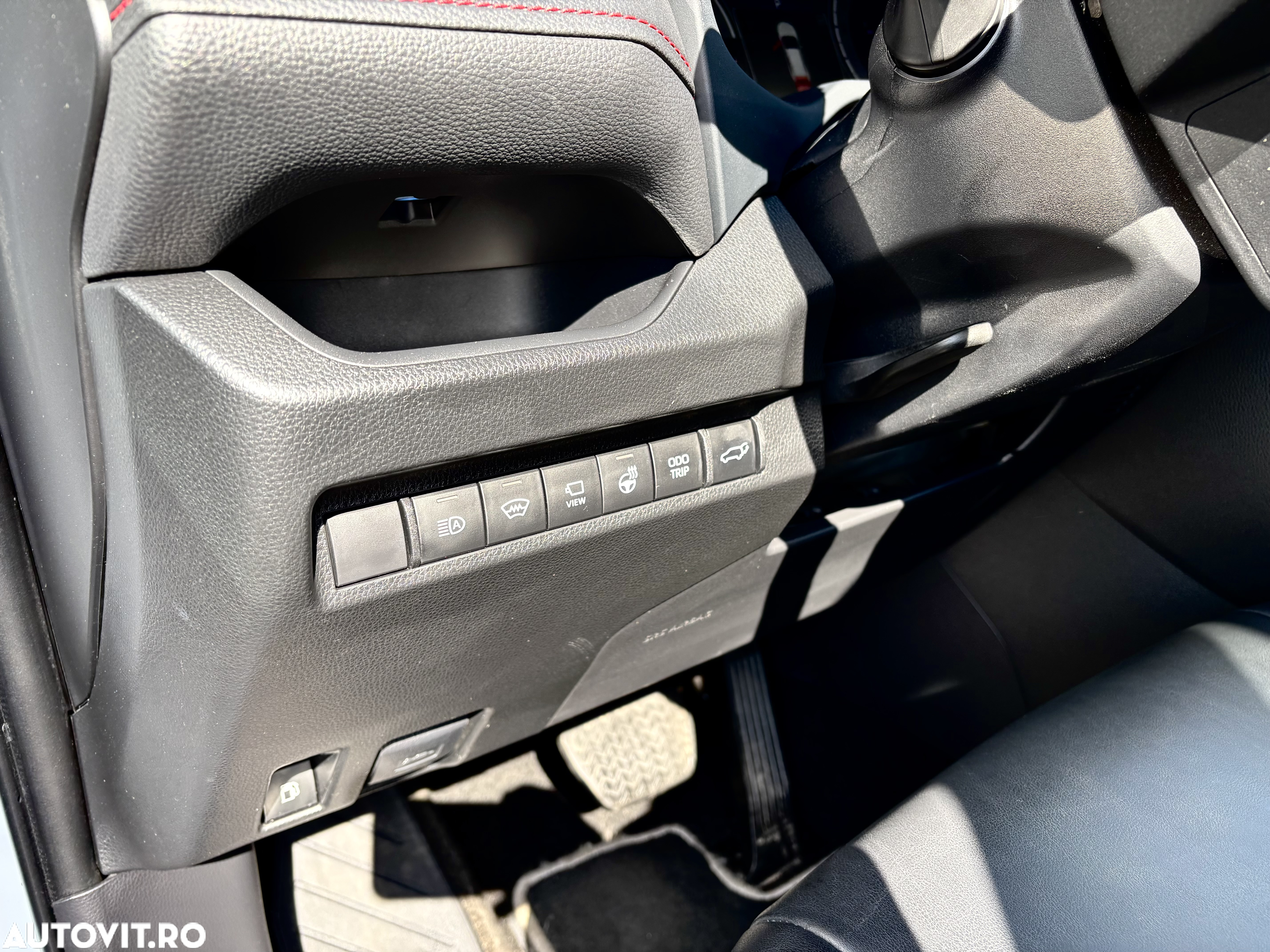 Toyota RAV4 2.5 PHEV VVT-iE 4x4 Style Bi-Tone - 18