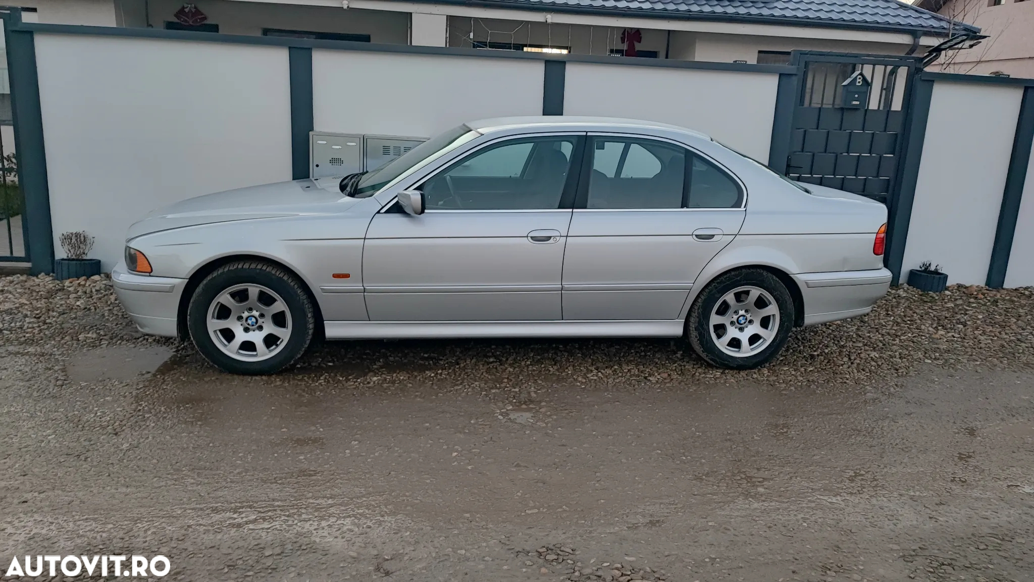 BMW Seria 5 525dA - 3