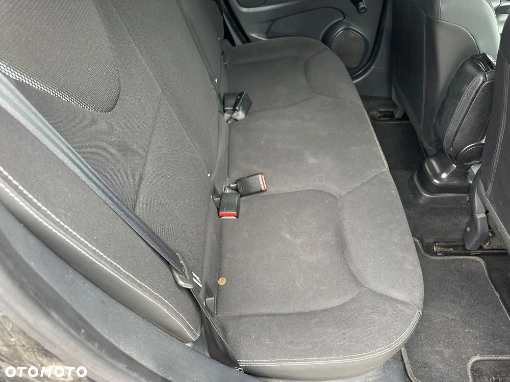 Renault Clio - 21