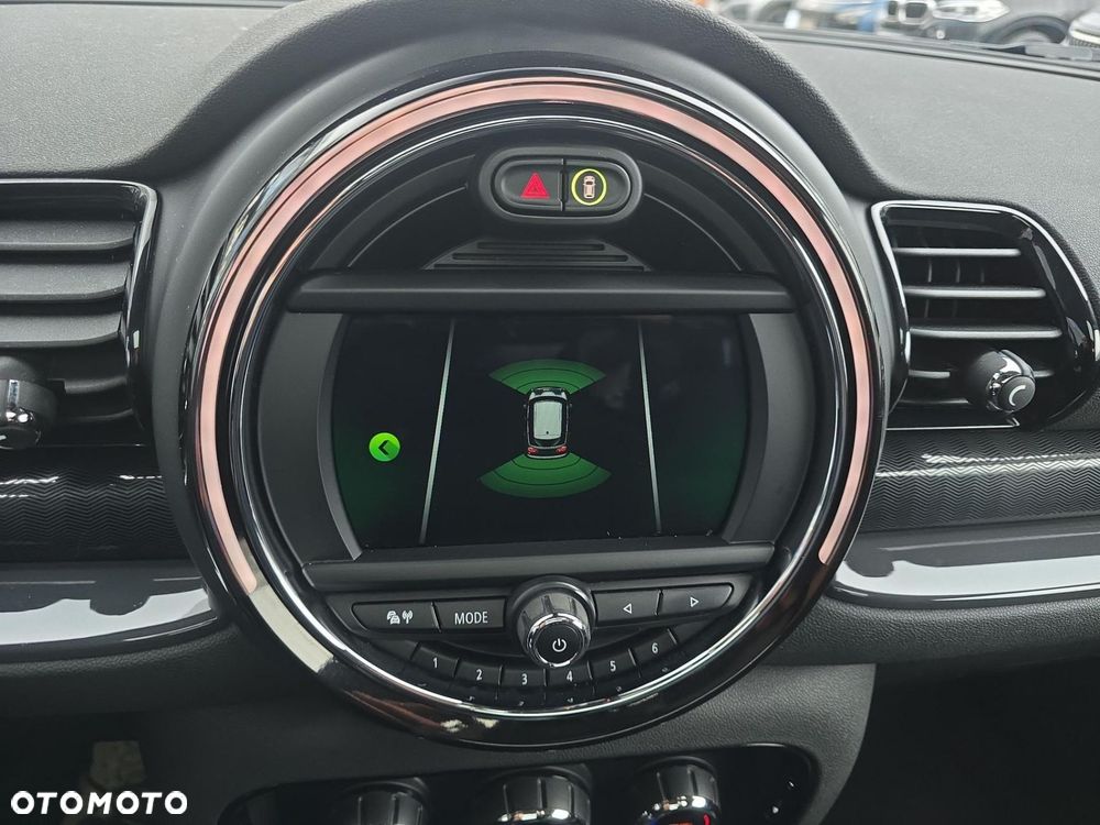 MINI Clubman Cooper D - 18