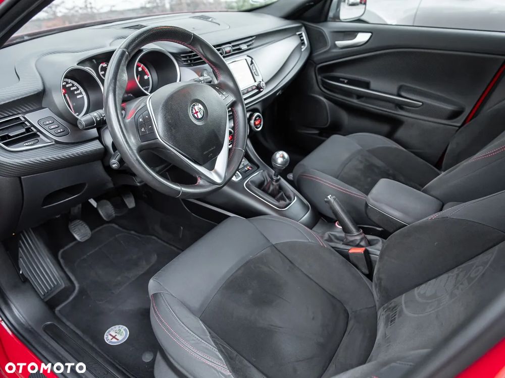 Alfa Romeo Giulietta 1.6 JTDM 16V - 16
