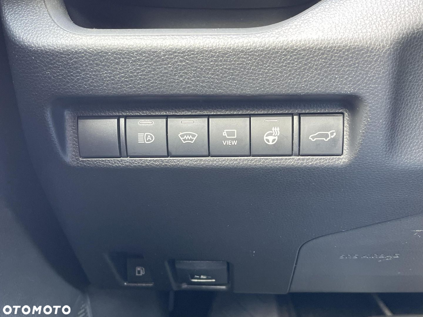Toyota RAV4 - 18