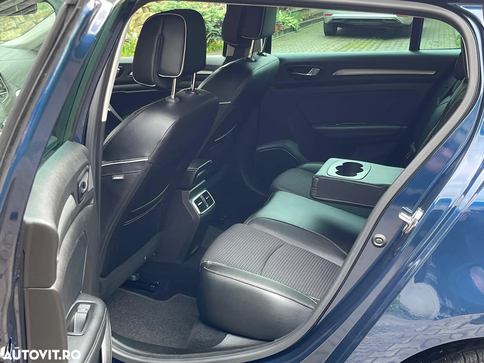 Renault Megane ENERGY dCi 110 EDC BOSE EDITION - 23