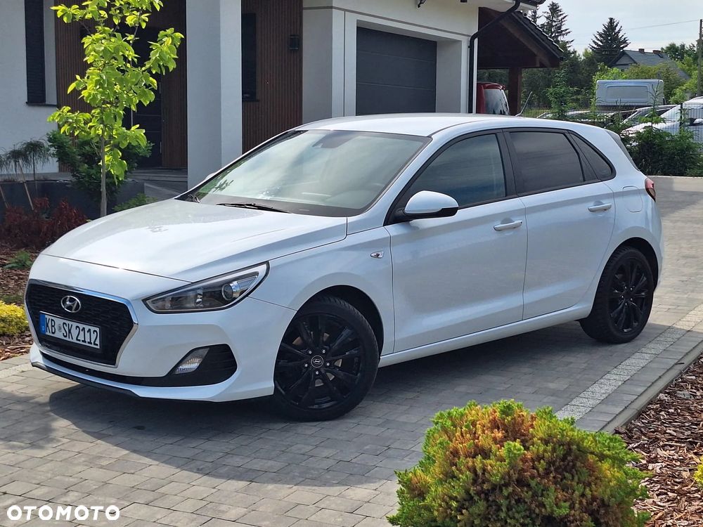 Hyundai i30 1.4 Select - 3