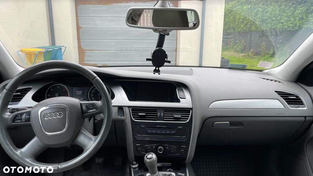Audi A4 Avant - 6