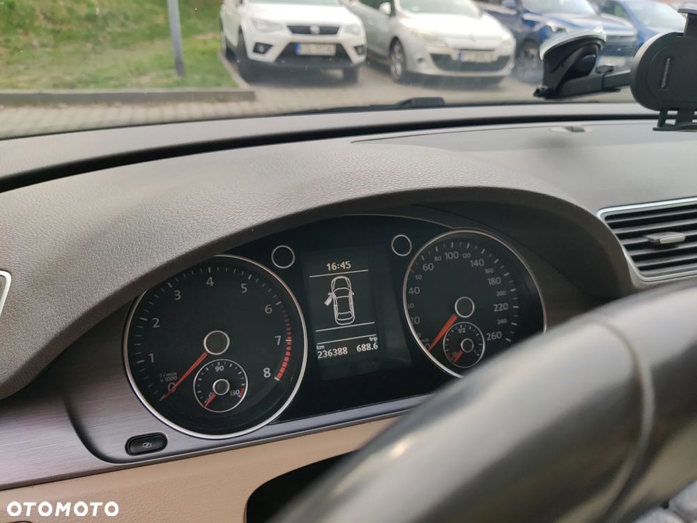 Volkswagen Passat 1.8 TSI Comfortline DSG - 4