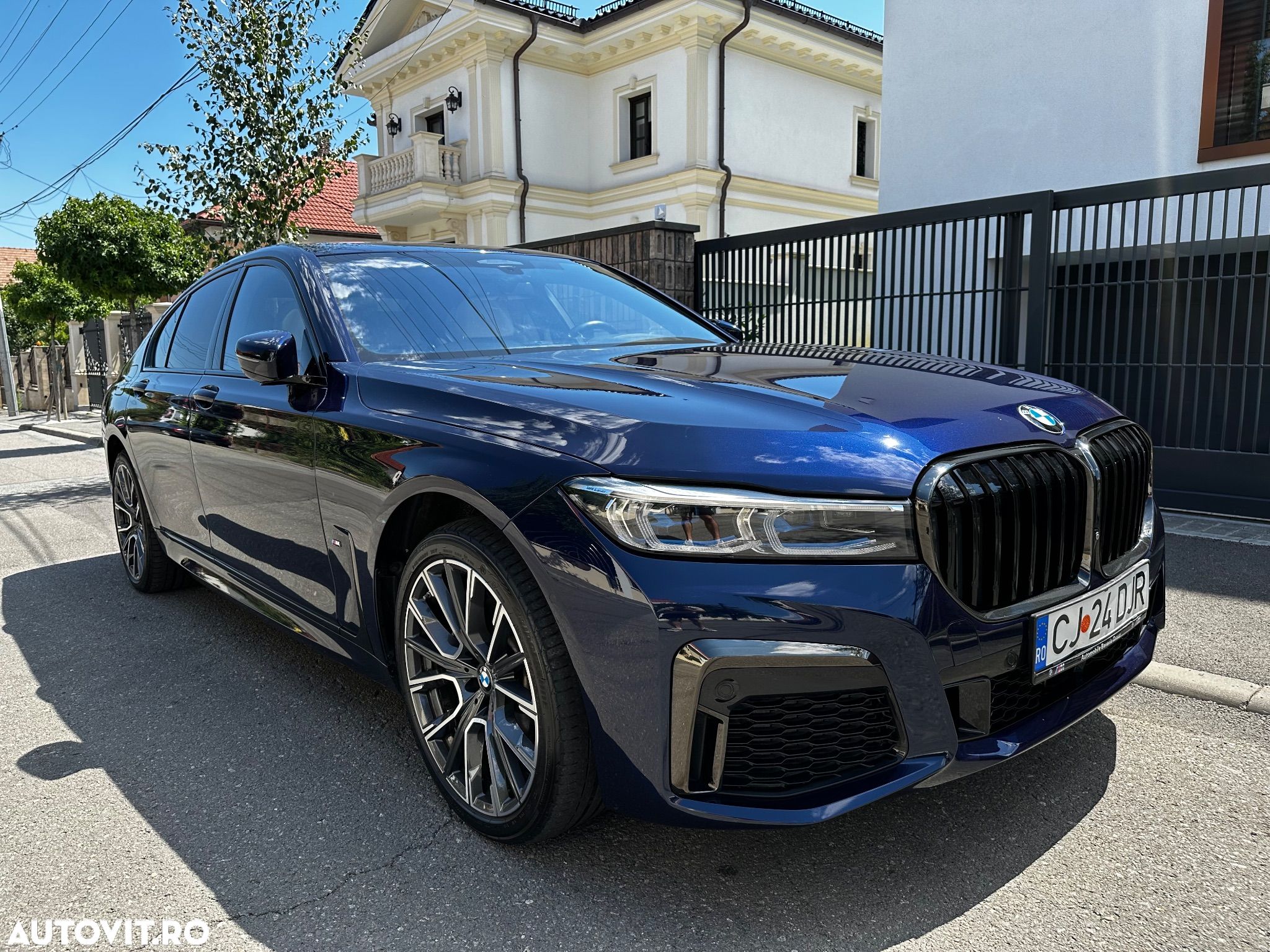 BMW Seria 7 730d xDrive MHEV - 1