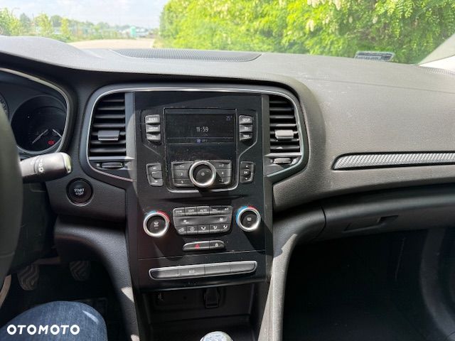 Renault Megane 1.6 SCe Limited - 32