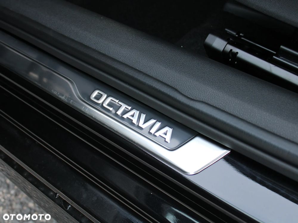 Skoda Octavia 1.5 TSI mHEV Sportline DSG - 11