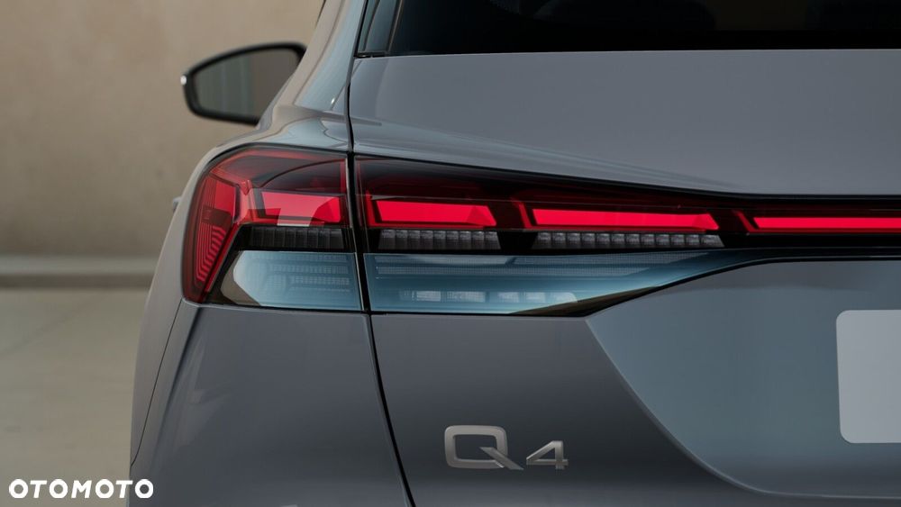 Audi Q4 e-tron - 7