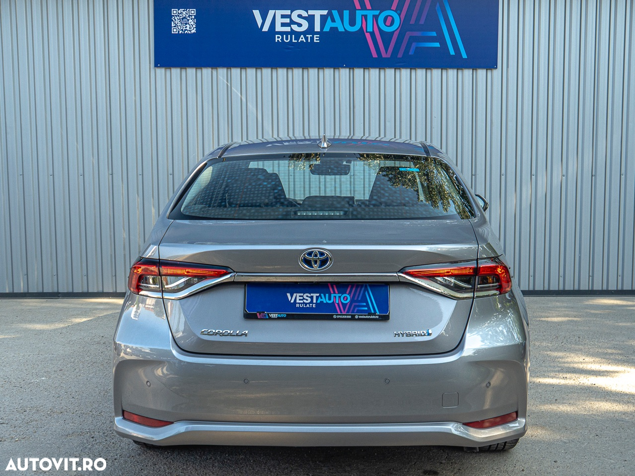Toyota Corolla Sedan 1.8 HEV Business - 23