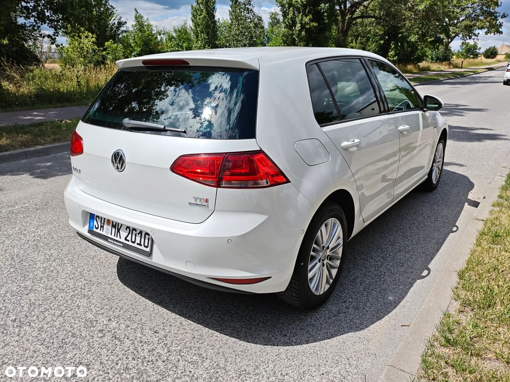Volkswagen Golf 1.6 TDI BlueMotion Technology Cup - 4