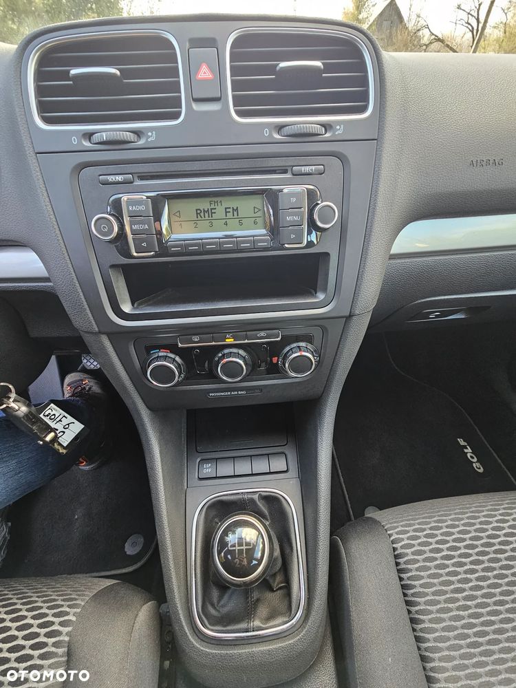 Volkswagen Golf - 12